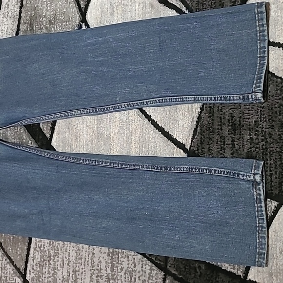 SIGNATURE LEVI STRAUSS & CO. REGULAR DENIM JEAN - Picture 12 of 12